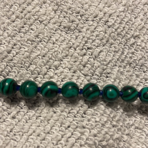 HP⭐️ Handmade Malachite & Sapphire on wire wrapped suede. New - Picture 6 of 11